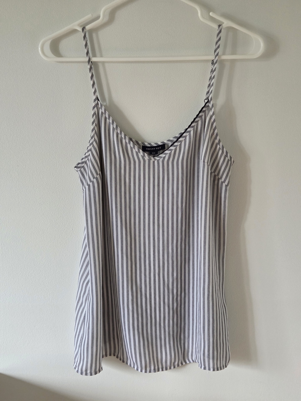 2/15$ Smart Set Grey and White Striped Spaghetti Strap Camisole
